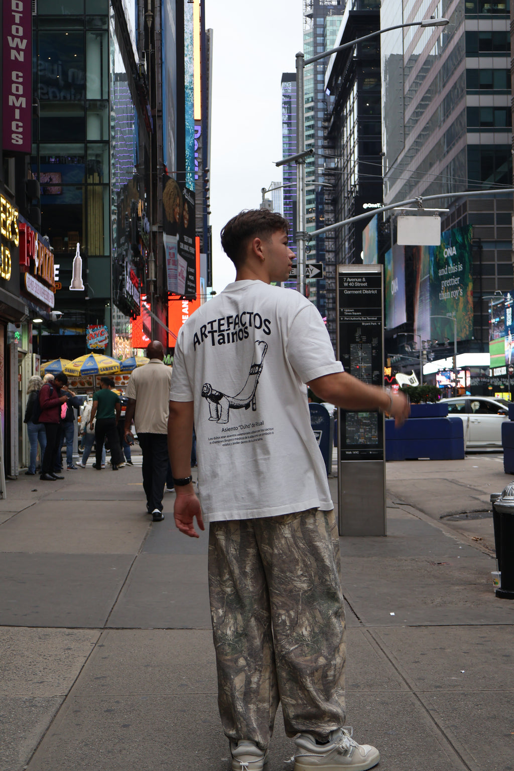 Artefactos Tainos T-Shirt - White